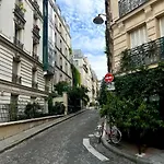 Secret Garden Studio - Steps From Rue Lepic